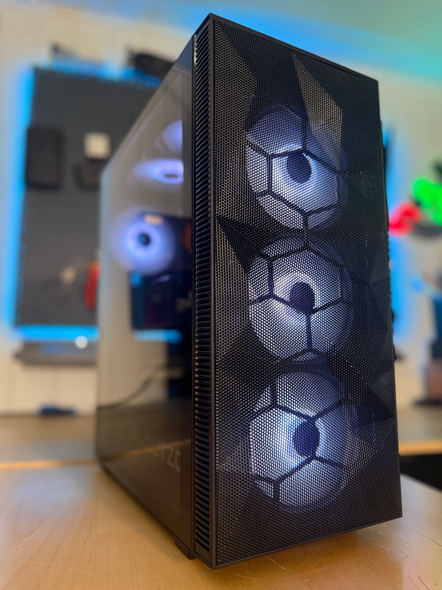 Ryzen 4500, RX 580 8gb, 16GB Ram, 480GB SSD