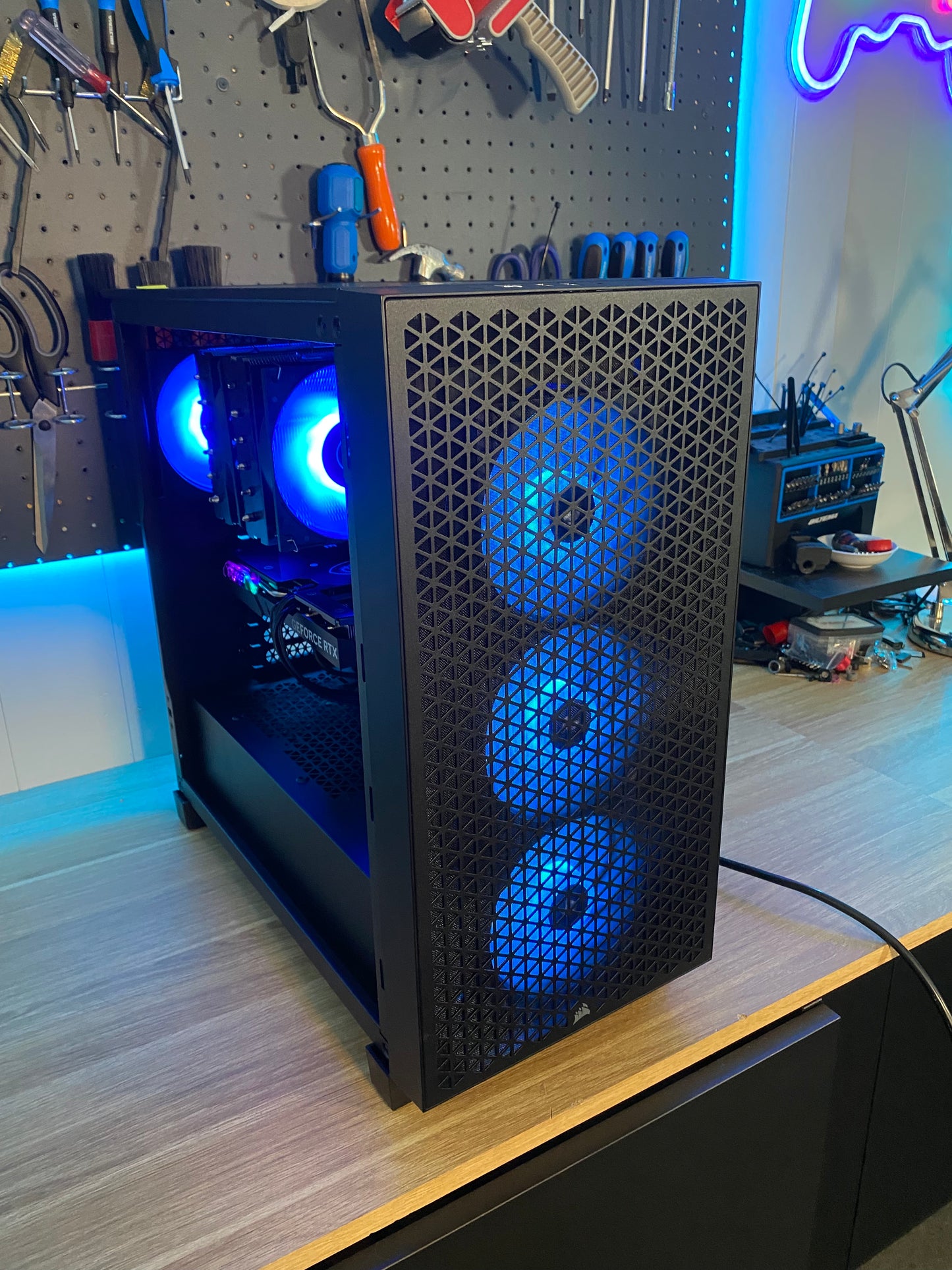 Ryzen 9600X, 6600 XT, 32GB ram, 2TB SSD