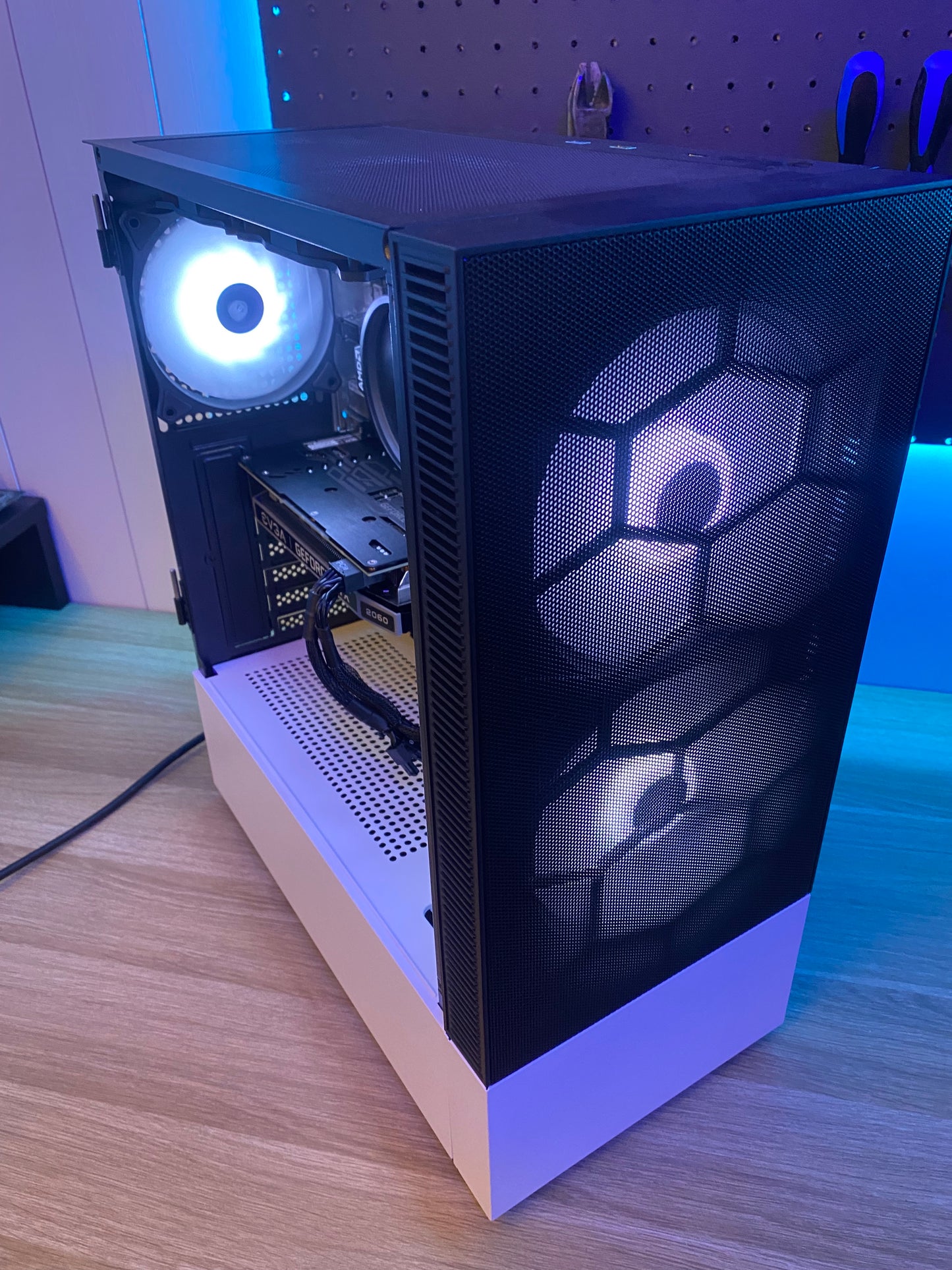 Ryzen 4500, RX 580 8gb, 16GB Ram, 480GB SSD